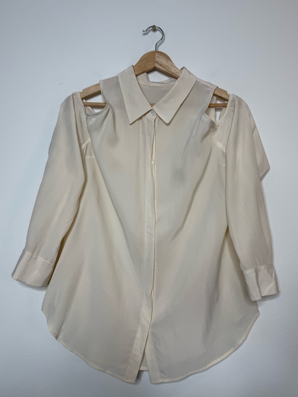 Equipment Femme Silk Cold Shoulder Cut Out Collared Blouse in off white large